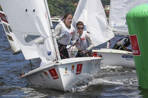 Fernanda Oliveira, Isabel Swan, Martine Grael e Kahena Kunze celebram a evolução do esporte entre as mulheres durante a IV Copa Brasil de Vela, em Porto Alegre / Foto: Fred Hoffmann/CBVela Fernanda Oliveira, Isabel Swan, Martine Grael e Kahena Kunze celebram a evolução do esporte entre as mulheres durante a IV Copa Brasil de Vela, em Porto Alegre / Foto: Fred Hoffmann/CBVela